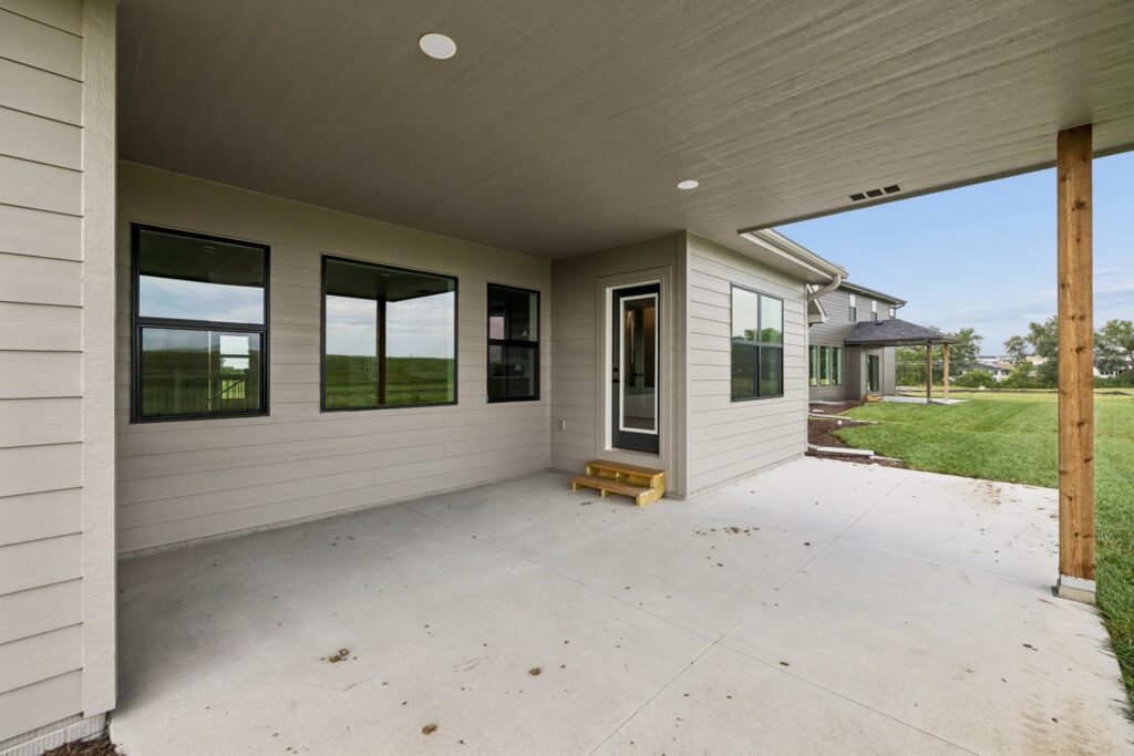 47-web-or-mls-9801 - 3812 Prairie Breeze Rd_007 (2)