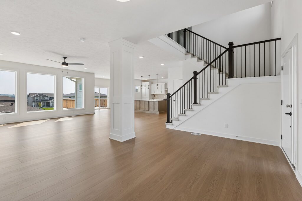 5-web-or-mls-9659 - 11103 N 161st Ave_005
