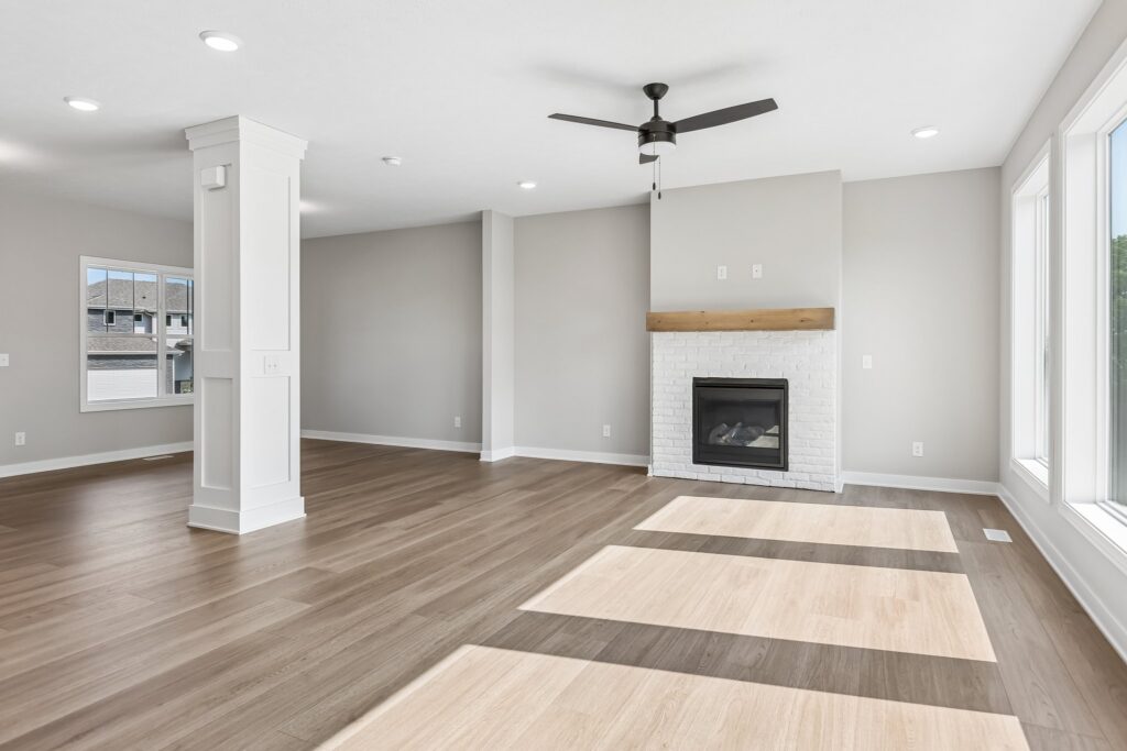 6-web-or-mls-9657 - 11209 N 173rd St_006