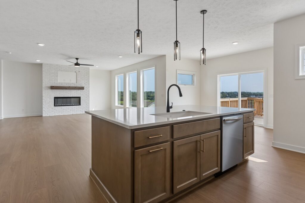 6-web-or-mls-9659 - 11103 N 161st Ave_006