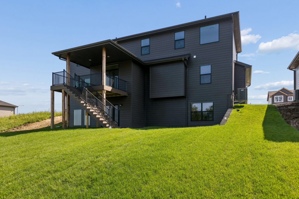7-web-or-mls-11008 N 172nd St_007