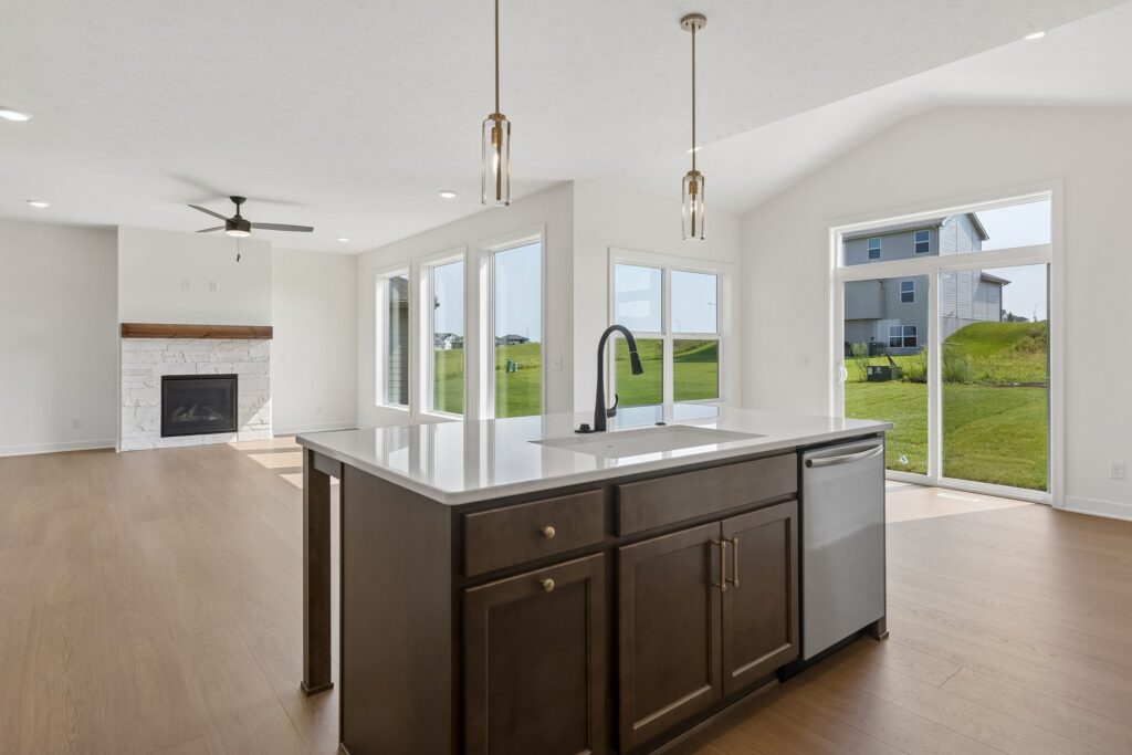 8-web-or-mls-9658 - 10959 N 173rd Ave_008