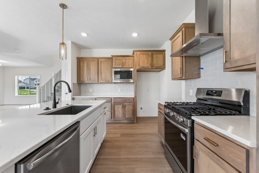 9-web-or-mls-9344 - 11008 N 172nd St_010