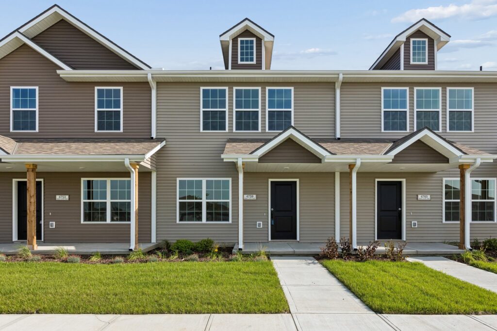 1-web-or-mls-4759 E 21st St_01