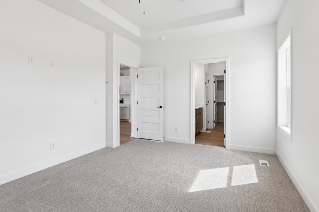 10-web-or-mls-8706 Reed St_010