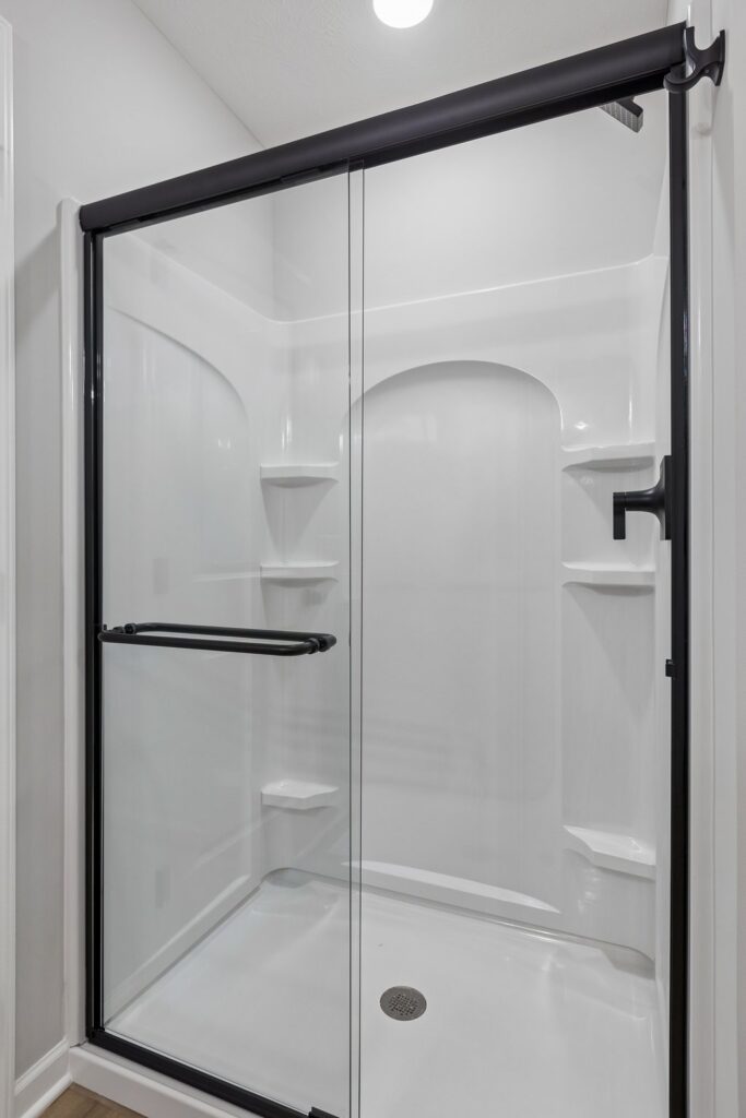 18-web-or-mls-4759 E 21st St_18