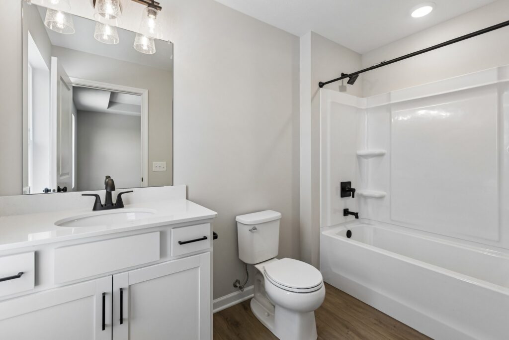 24-web-or-mls-4759 E 21st St_24