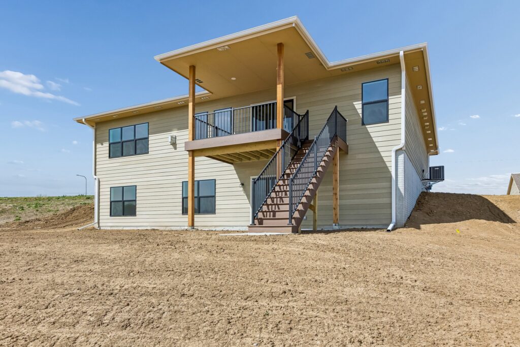 34-web-or-mls-8569 - 8815 Legacy St_034