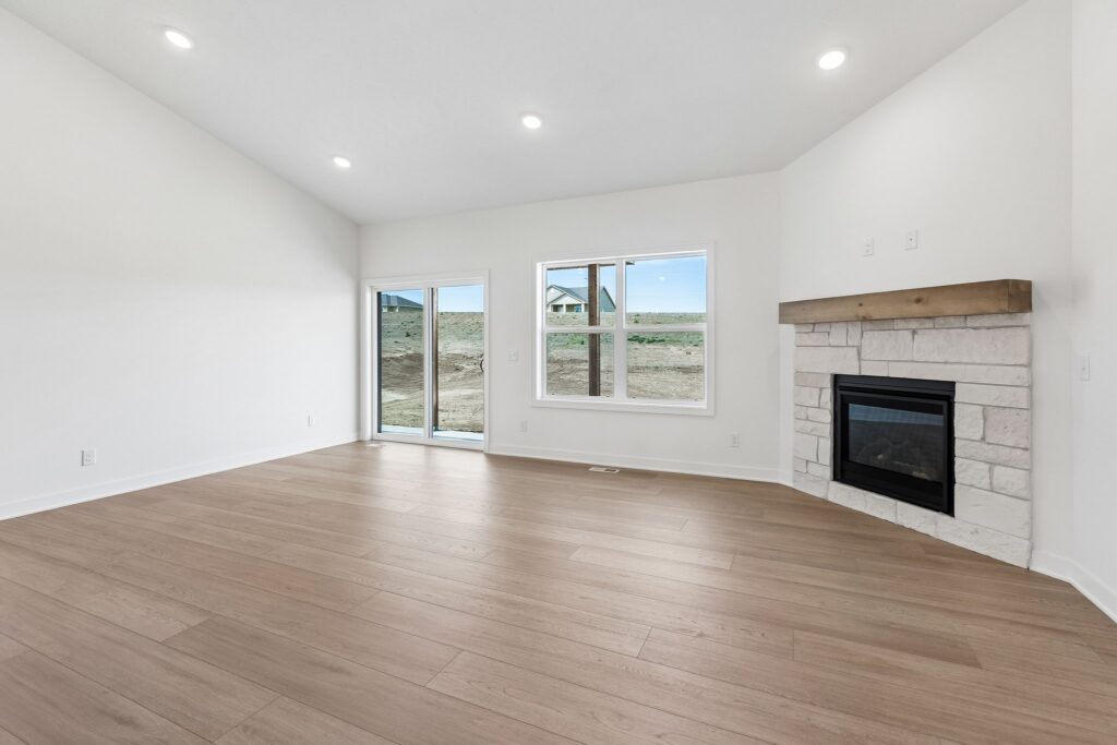 4-web-or-mls-8706 Reed St_004