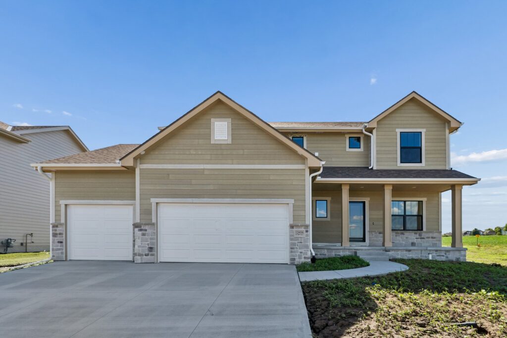 1-web-or-mls-9156 - 12406 S 89th Ave_001