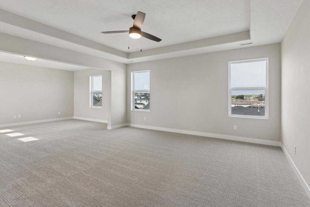 13-web-or-mls-12104 S 109th St_013