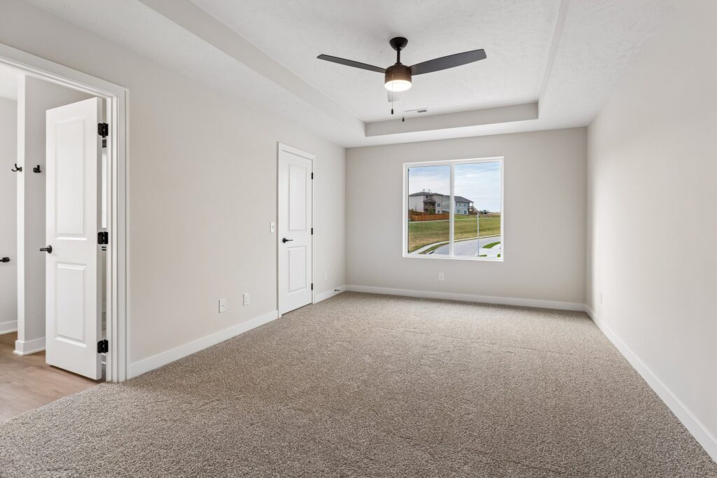 14-web-or-mls-11302 Portage Dr_014