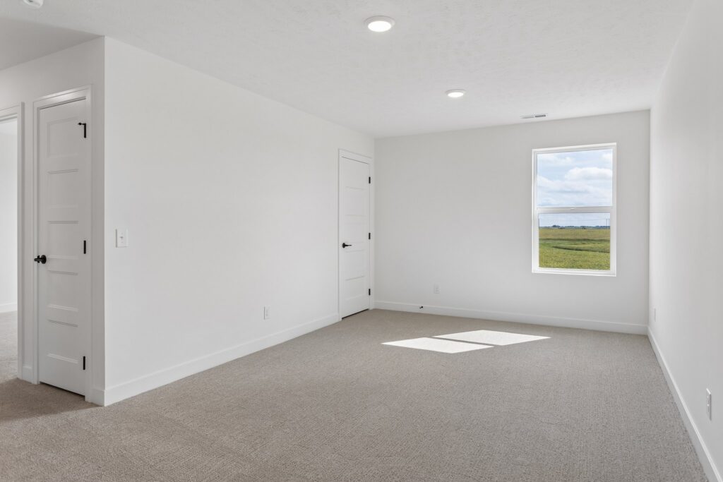 15-web-or-mls-10001 - 6327 N 207th St_015
