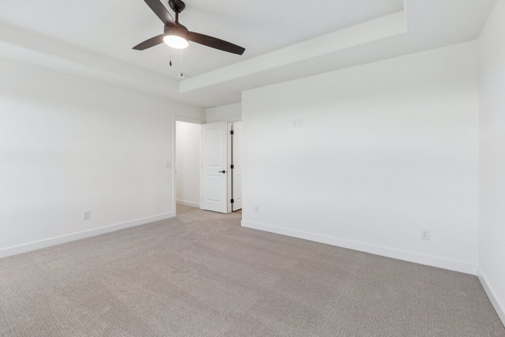 15-web-or-mls-9061 - 20909 Nebraska Ave_015