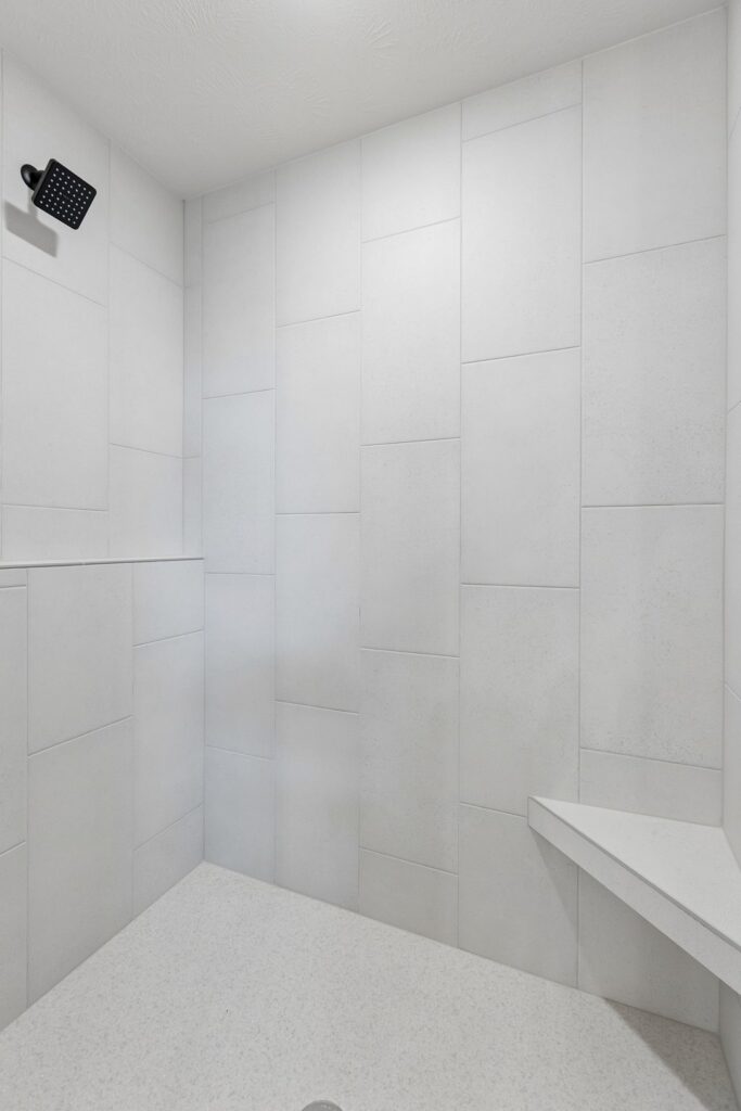 17-web-or-mls-12104 S 109th St_017