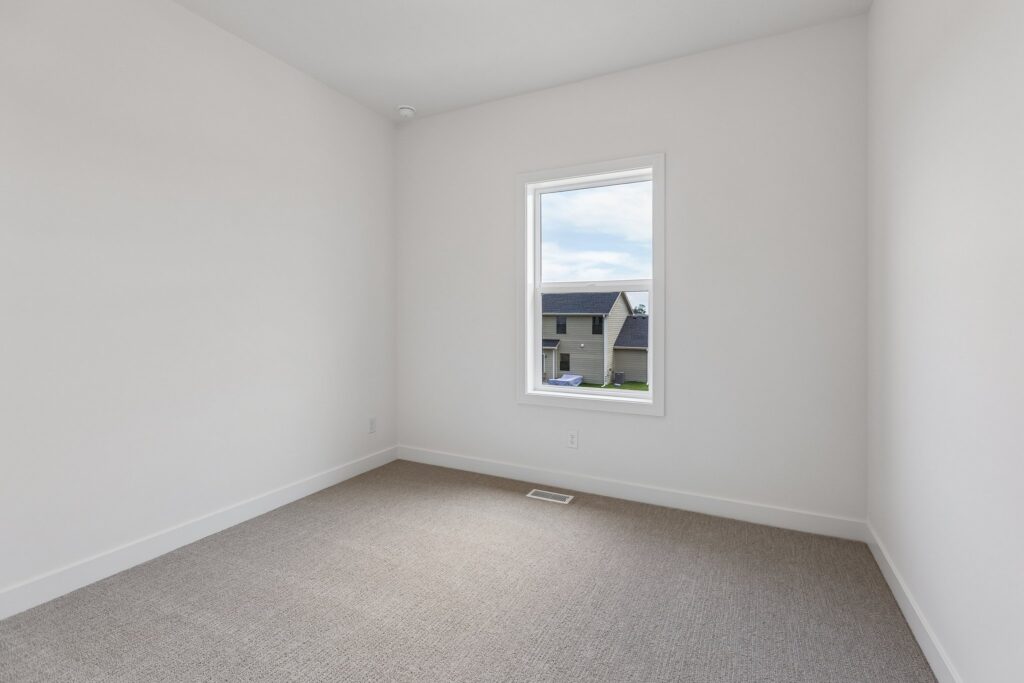 17-web-or-mls-21439 Y St_017