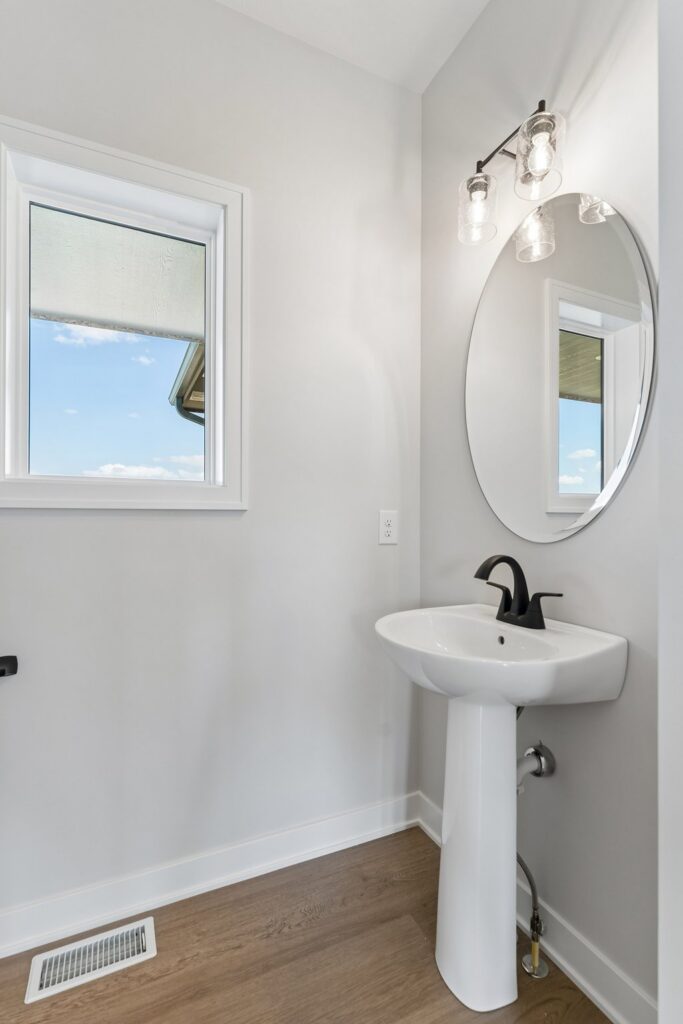 19-web-or-mls-9156 - 12406 S 89th Ave_019