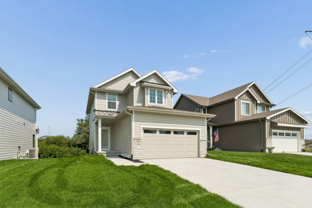 2-web-or-mls-11260 Portage Dr_002