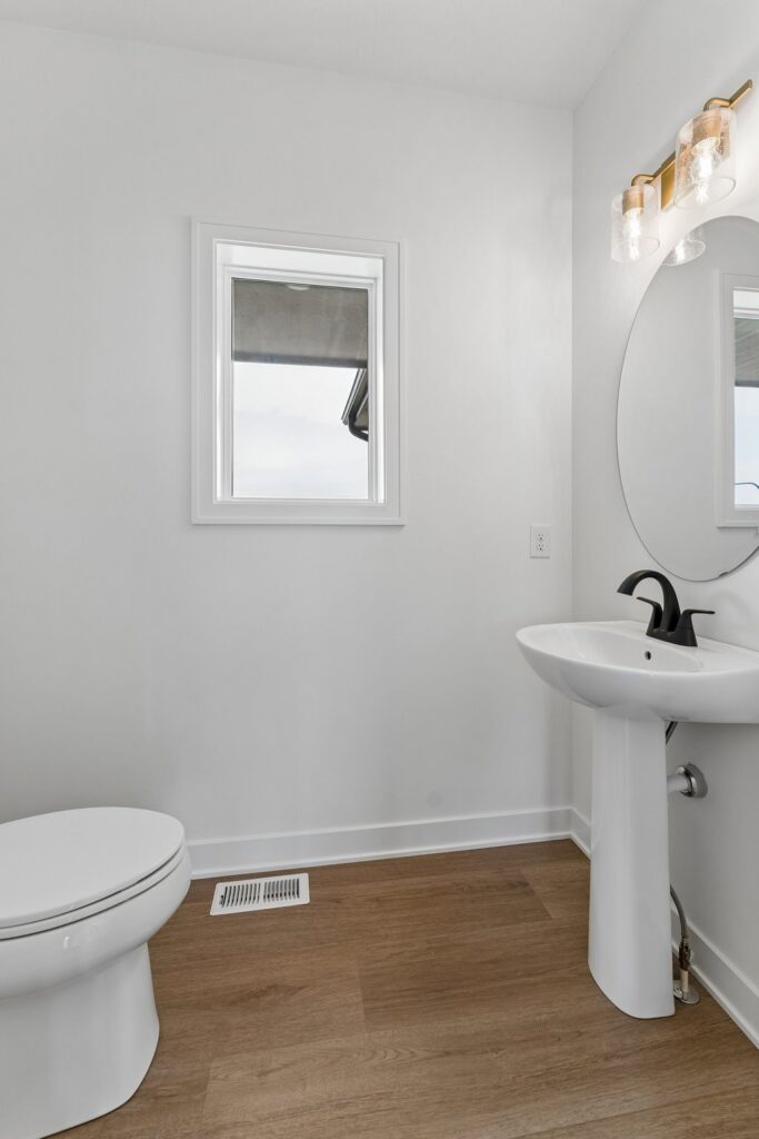 21-web-or-mls-12202 S 111th St_21