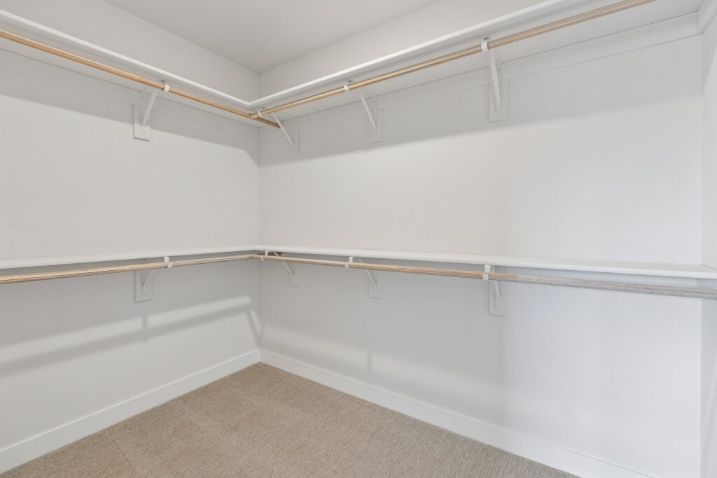 23-web-or-mls-21439 Y St_023