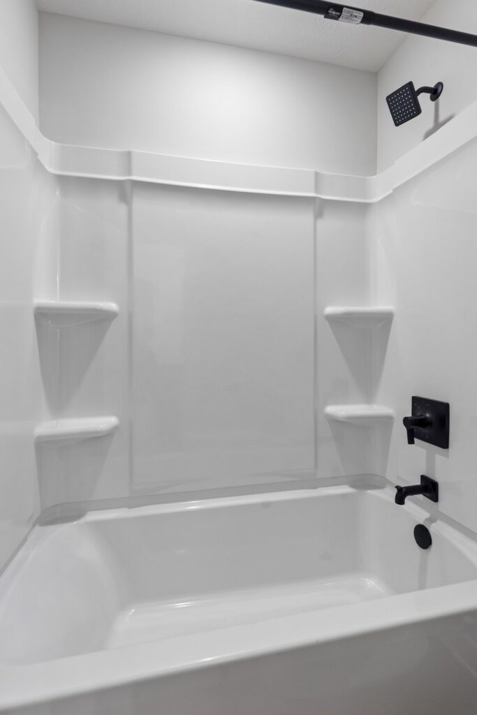 23-web-or-mls-9156 - 12406 S 89th Ave_023
