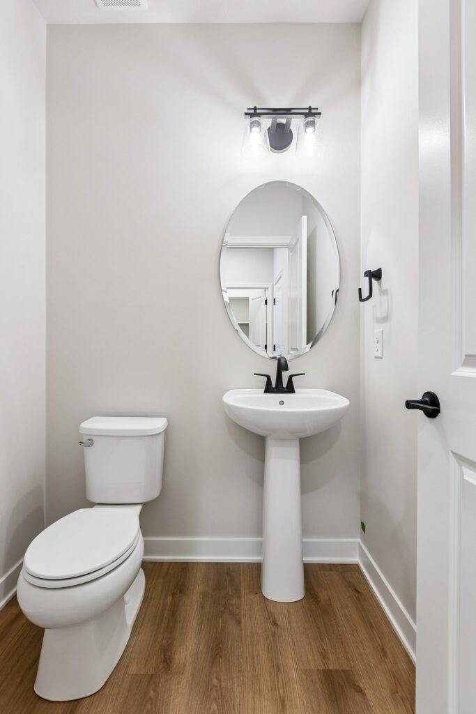 24-web-or-mls-11302 Portage Dr_024