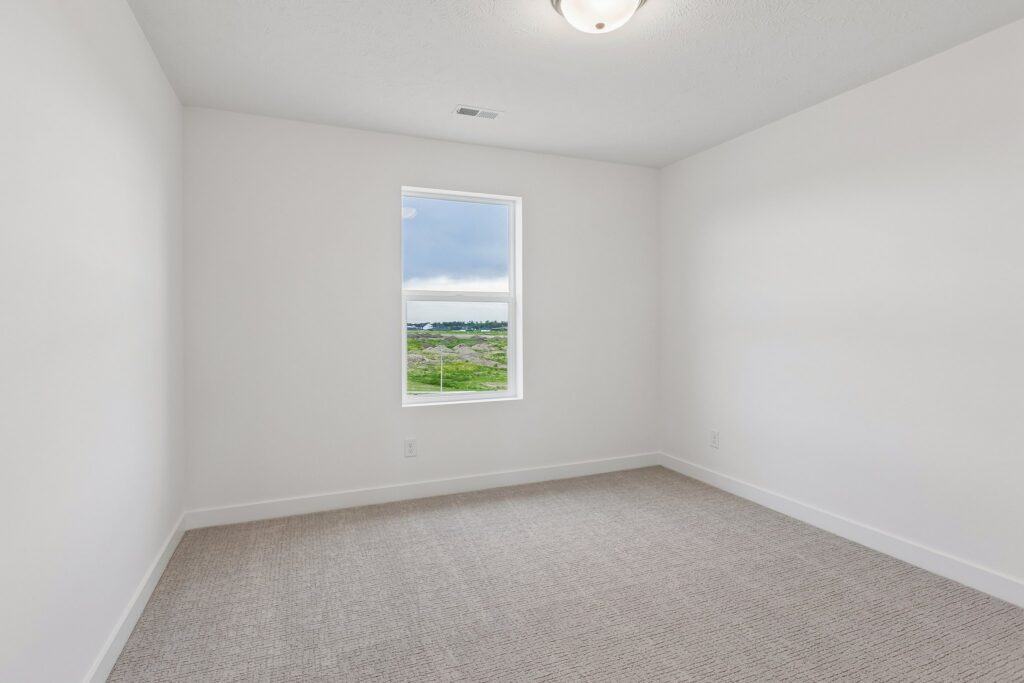 24-web-or-mls-9061 - 20909 Nebraska Ave_024