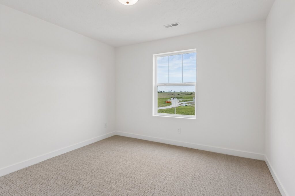 26-web-or-mls-9061 - 20909 Nebraska Ave_026