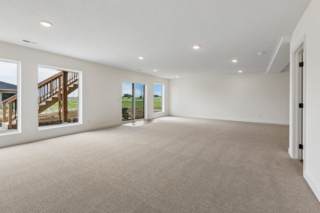 27-web-or-mls-21439 Y St_027