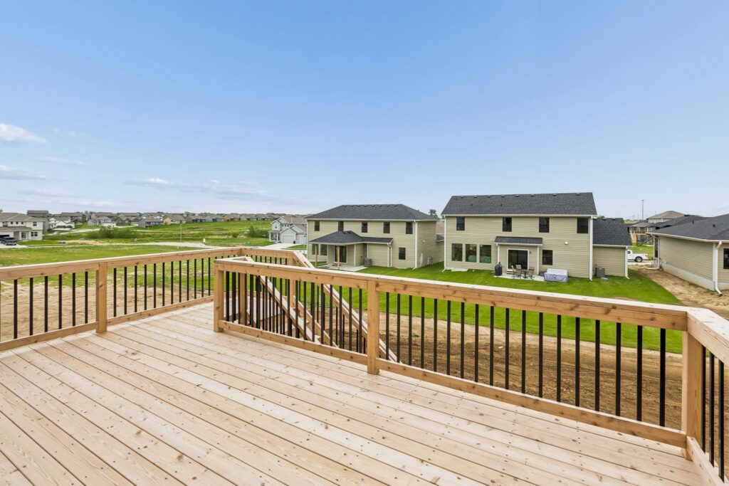 29-web-or-mls-21433 Y St_029