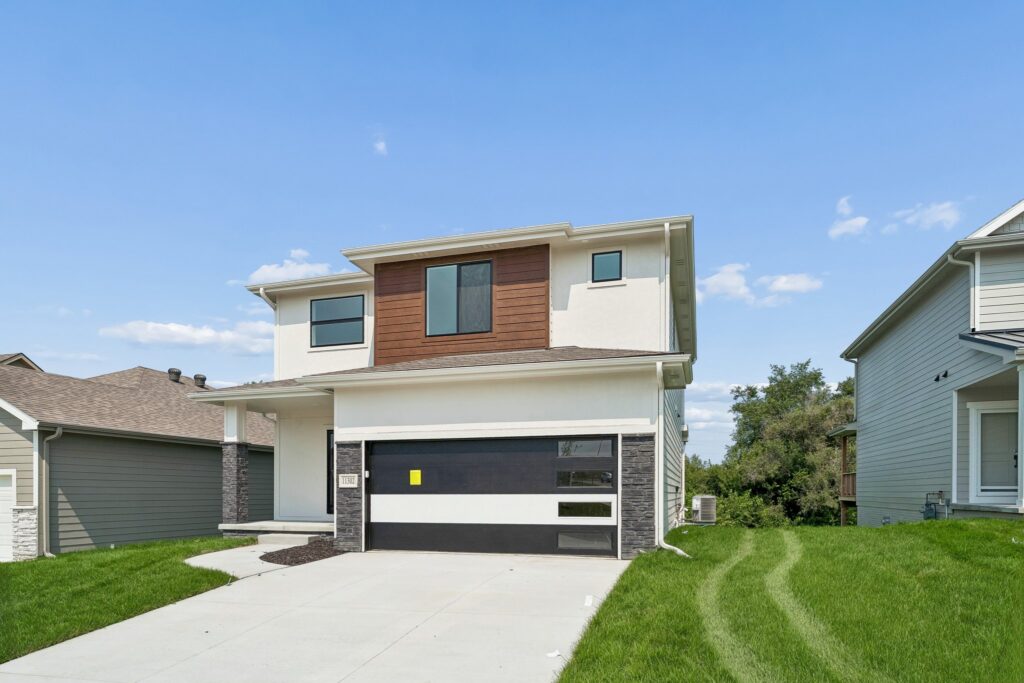 3-web-or-mls-11302 Portage Dr_003