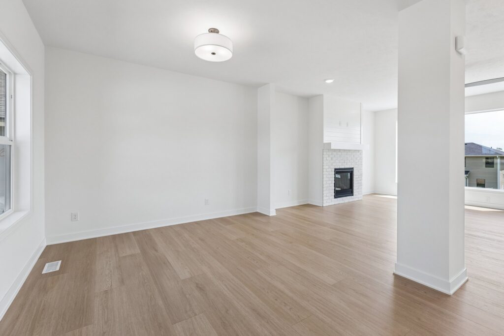 3-web-or-mls-21433 Y St_003
