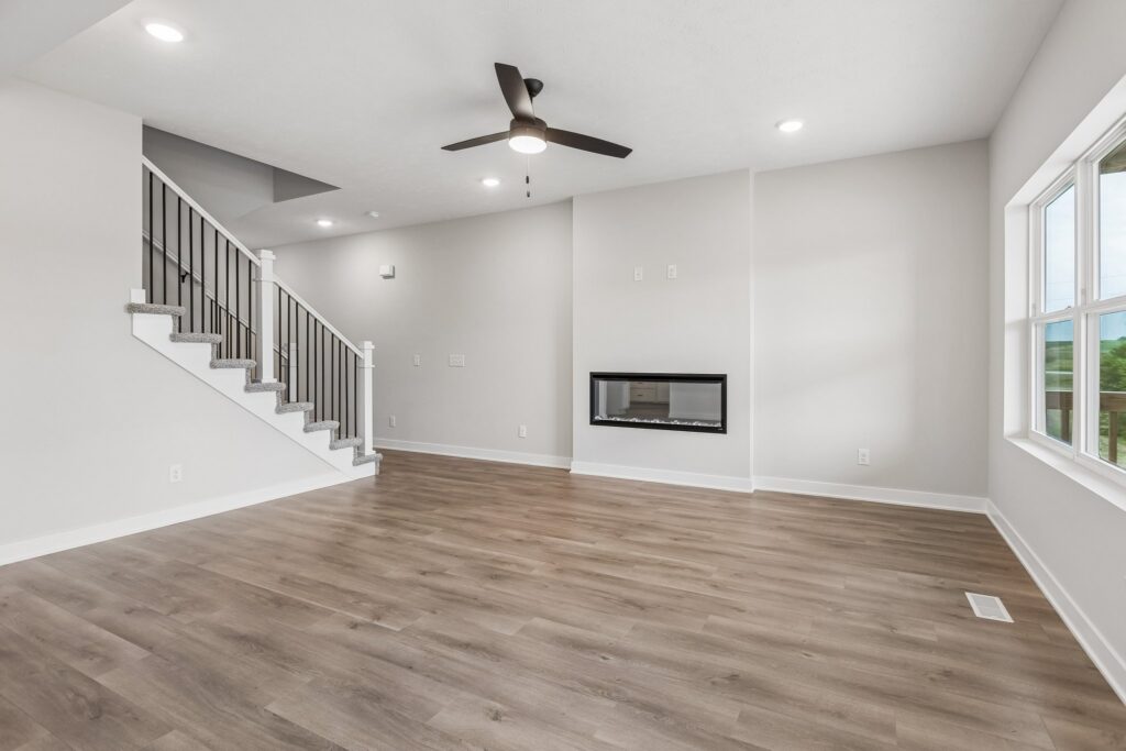 3-web-or-mls-9533 - 11260 Portage Dr_006