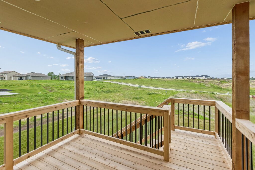 33-web-or-mls-9061 - 20909 Nebraska Ave_033
