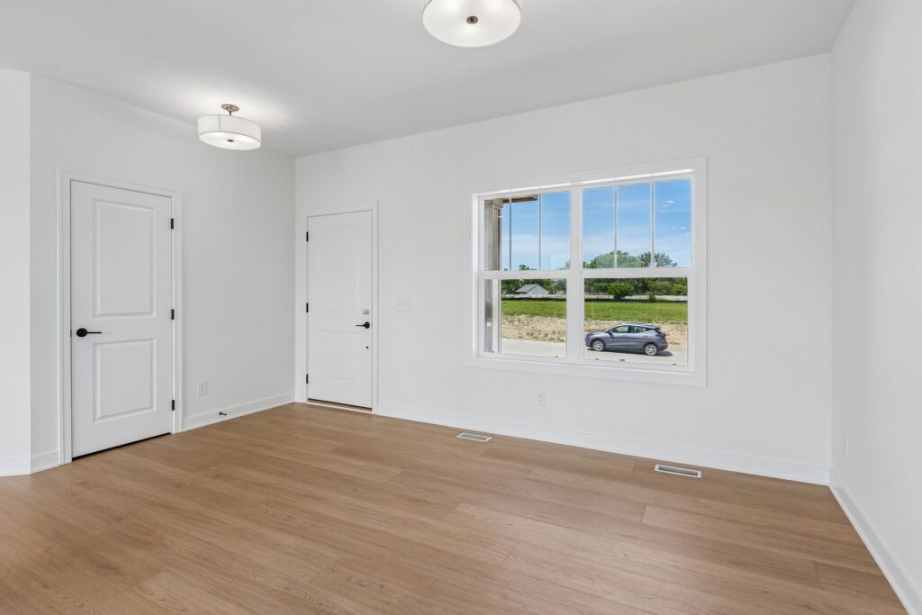4-web-or-mls-21433 Y St_004