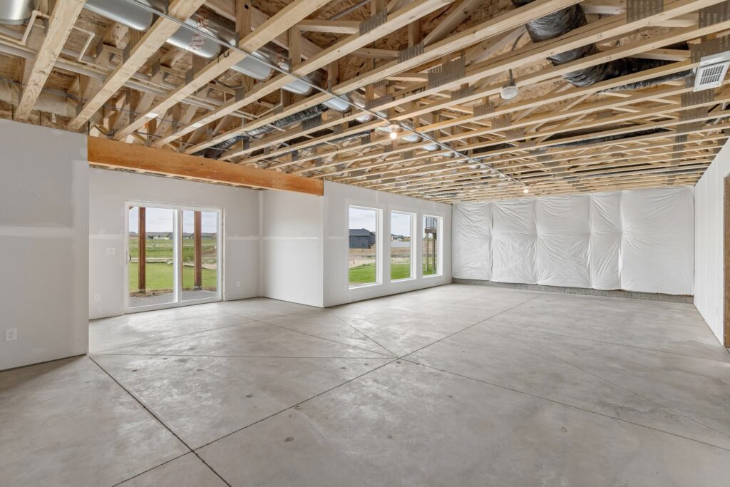 40-web-or-mls-6125 S 215th St_040
