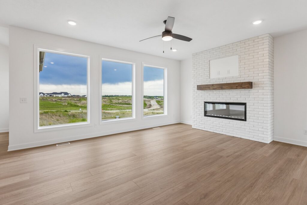 5-web-or-mls-9061 - 20909 Nebraska Ave_005