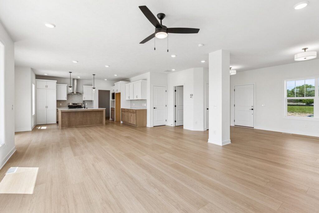 6-web-or-mls-21433 Y St_006