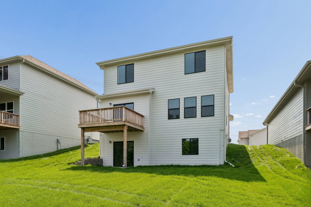 7-web-or-mls-11302 Portage Dr_007