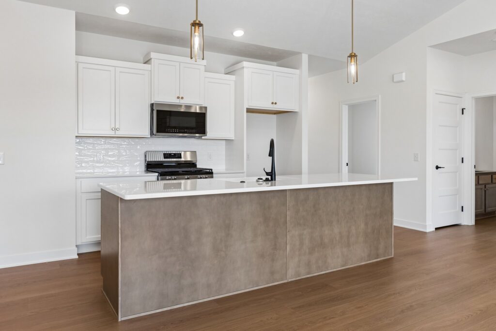 7-web-or-mls-21439 Y St_007