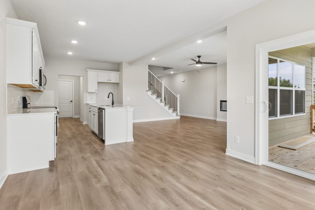 9-web-or-mls-9533 - 11260 Portage Dr_013
