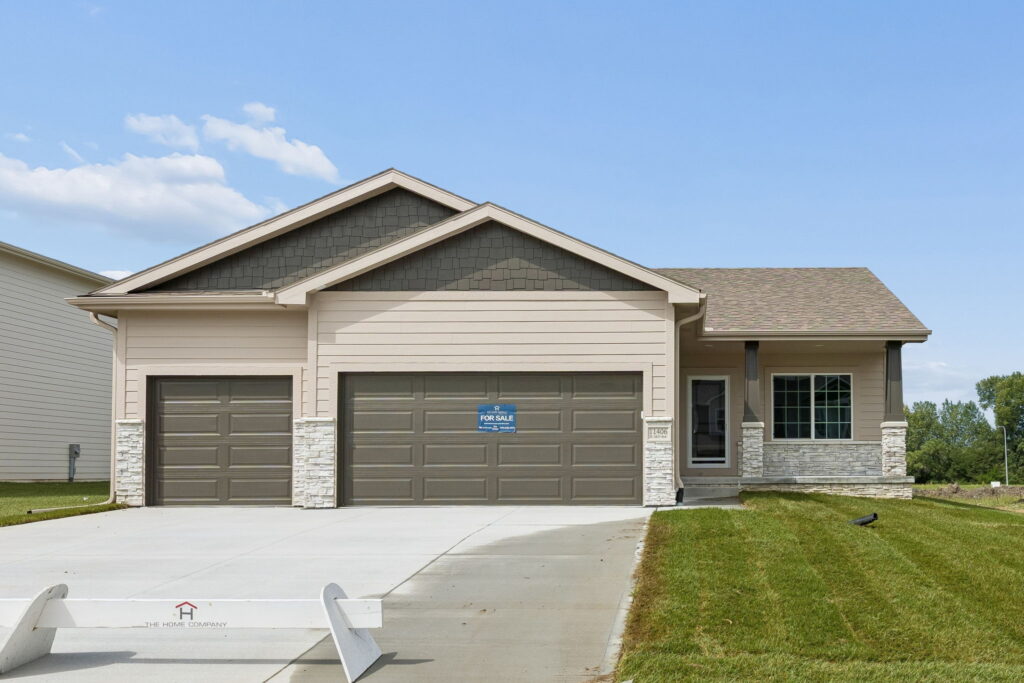 1-web-or-mls-9882 - 11406 N 161st Ave_001 (2)