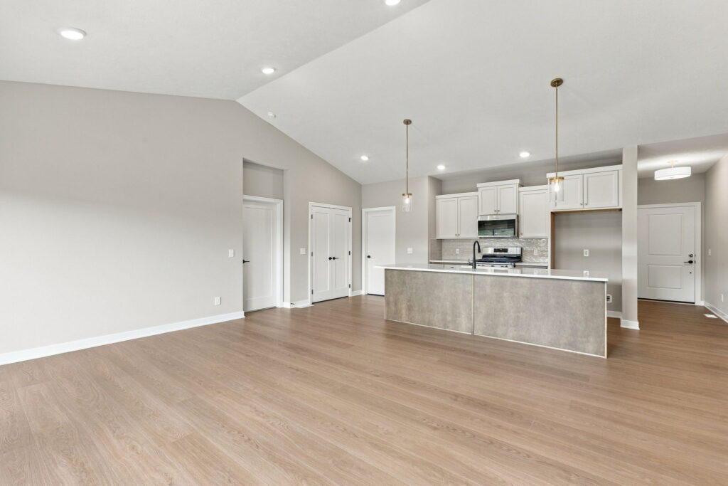 10-web-or-mls-16013 Isabella St-10