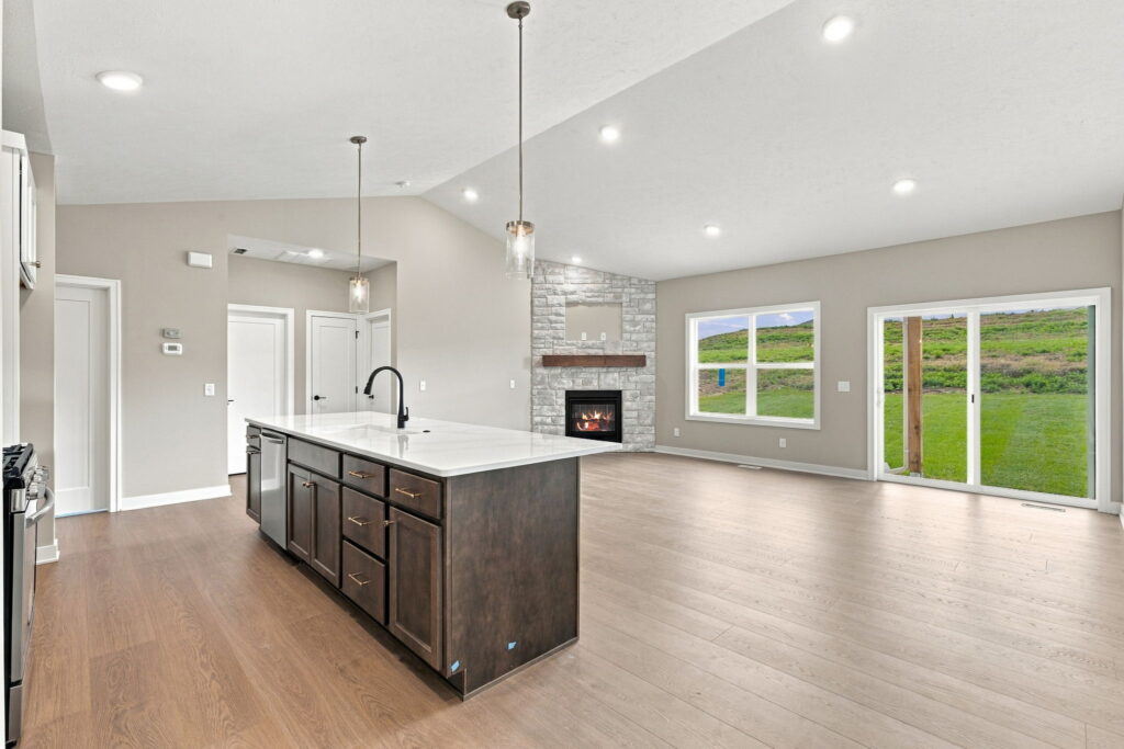 14-web-or-mls-16013 Isabella St-14