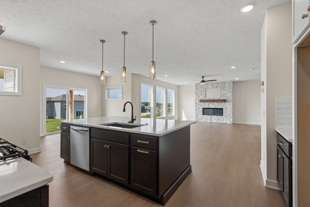 14-web-or-mls-9698 - 12603 Carpenter St_014