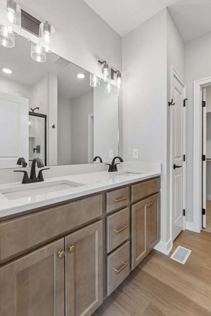 14-web-or-mls-9882 - 11406 N 161st Ave_019
