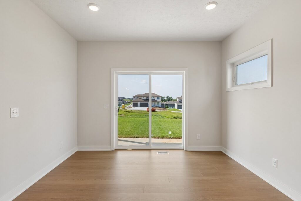 15-web-or-mls-9698 - 12603 Carpenter St_015