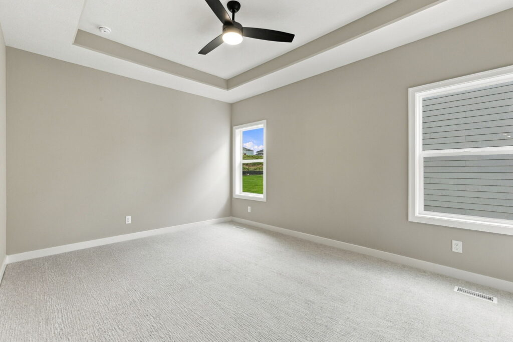 16-web-or-mls-16013 Isabella St-16