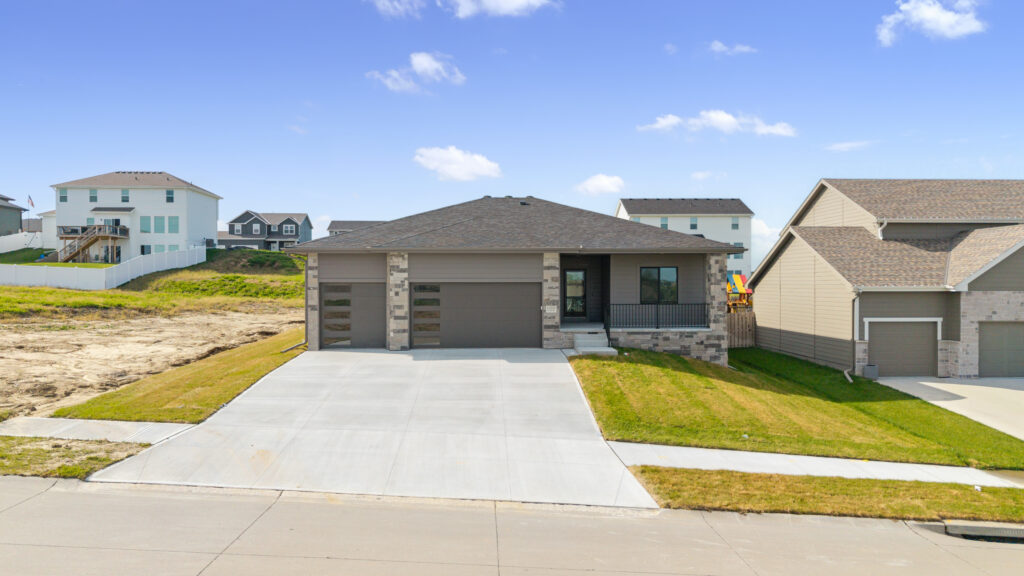 2-print-11010 N 161st St-02