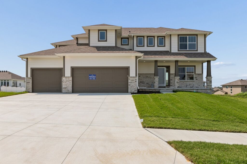 2-web-or-mls-9698 - 12603 Carpenter St_002